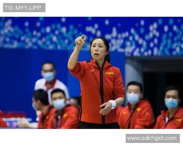 女篮新动态宫鲁鸣重视基本功战术体系初见成效李月汝或将缺席重要比赛